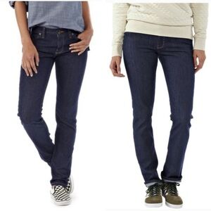 Patagonia Women’s Straight High Rise Dark Wash Jeans Outdoors Minimalist Size 29